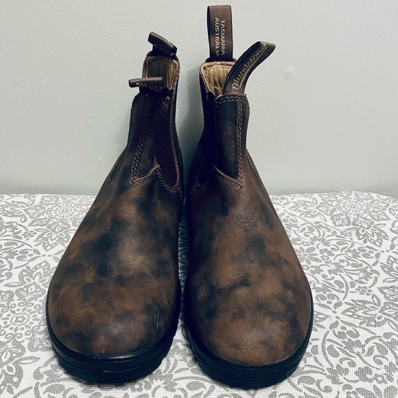 *NEW* Classic Blundstone Boots in Rustic Brown - Ladies size 5/8 - Picture 3 of 9